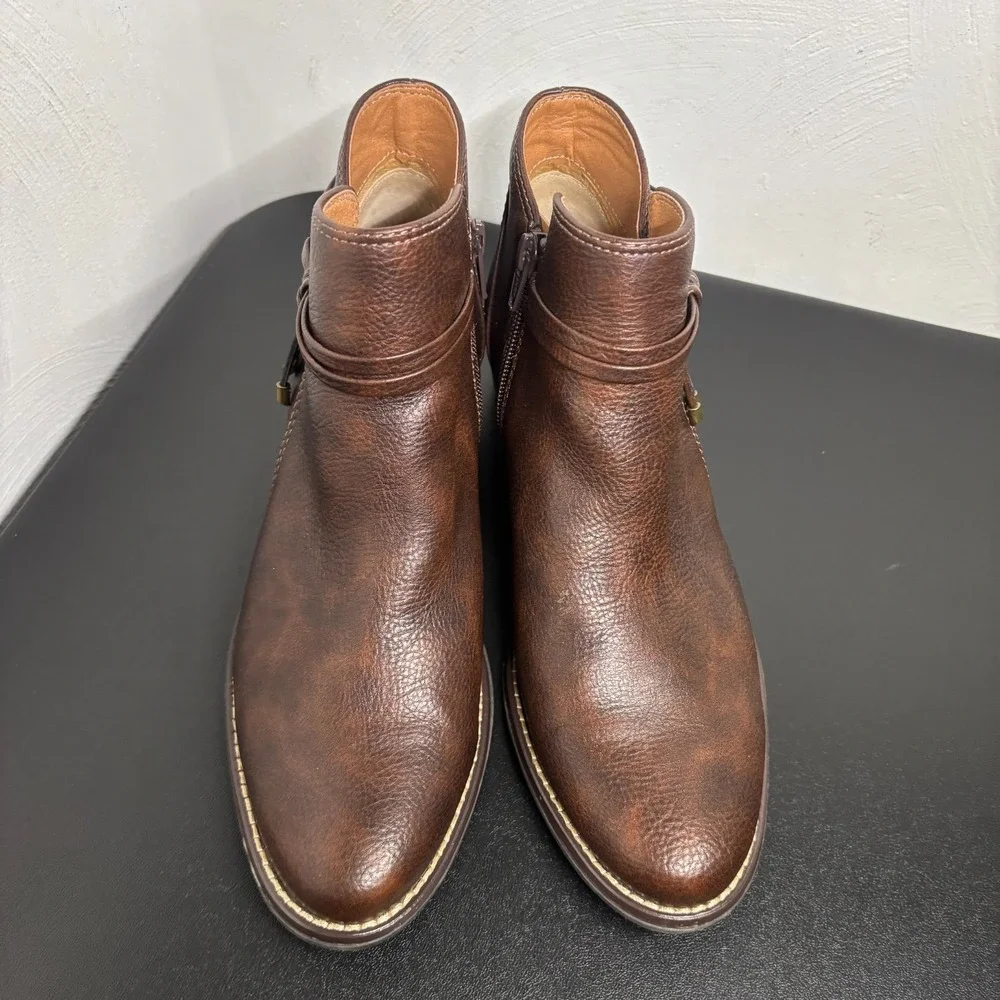 White Mountain Brown Ankle Boot Slip On Side Zip Adult Women's Size 8M Casual - Picture 9 of 11